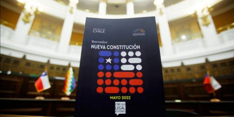 Convención: Comisión de Normas Transitorias aprueba quórum de 2/3 para reformas a la nueva Constitución hasta 2026