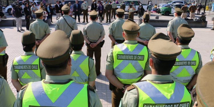Para reforzar la seguridad 100 carabineros llegan a Valparaíso
