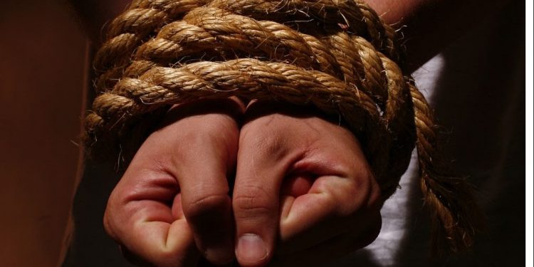 Hombre queda con lesiones graves tras ser secuestrado en Valparaíso