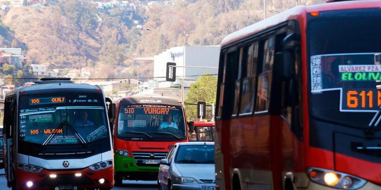 Críticas entre conductores generó el anuncio de pago electrónico para buses del Gran Valparaíso