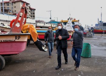 Subsecretario de Pesca en Concón: alcalde confirma compromiso del Gobierno en mejorar las condiciones de las caletas de la comuna