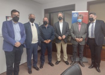 Óscar Cantero se reúne con el ministro de Transportes Juan Carlos Muñoz y definen plan de trabajo para microbuses del Gran Valparaíso