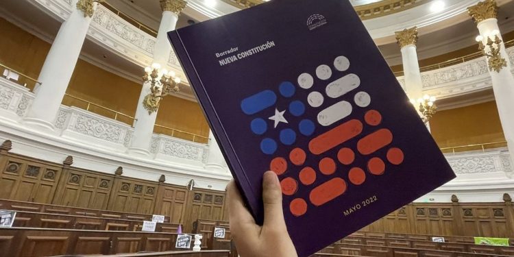 Día histórico para Chile: Convención presenta a la ciudadanía el primer borrador de propuesta de Constitución