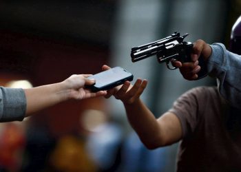 Senadora Isabel Allende tras reunirse con la UNCO Valparaíso: “La seguridad de nuestros vecinos debe ser nuestra principal preocupación»