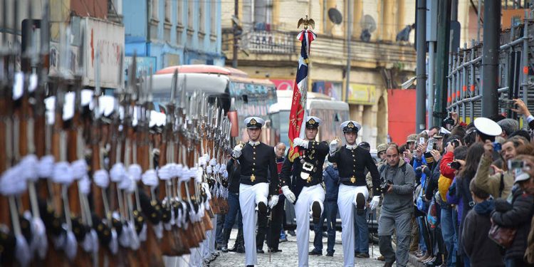 Armada anuncia que habrá desfile del 21 de Mayo y que contará con la asistencia del Presidente Boric