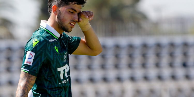 Defensa del «Decano», Daniel González, firma por tres años y medio en Universidad Católica