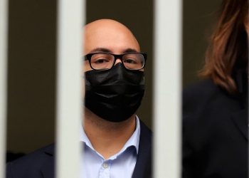 Gendarmería confirma que el cineasta Nicolás López ingresó esta madrugada al centro de detención preventiva de Casablanca