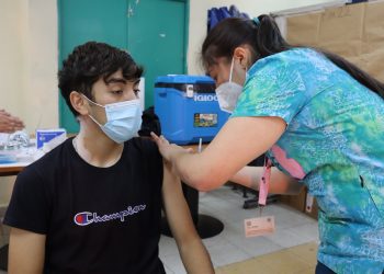 Municipio de Quilpué refuerza proceso de vacunación en colegios de la comuna