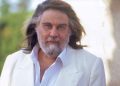 Fallece a los 79 años el gran compositor Vangelis, famoso por sus trabajos musicales en «Missing», «Blade Runner» y «Carros de Fuego»