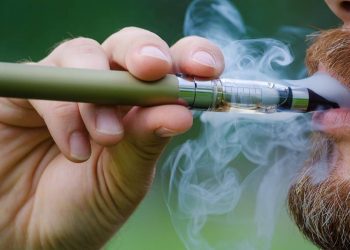 Esencias utilizadas en vapeadores matarían hasta 40 % de células del sistema inmune presentes en pulmones