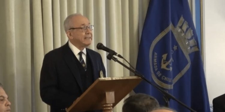 ¿Sedición?: ex comandante en jefe llama a la Armada a  “estar preparados para saltar al abordaje” ante presunta “amenaza interna”