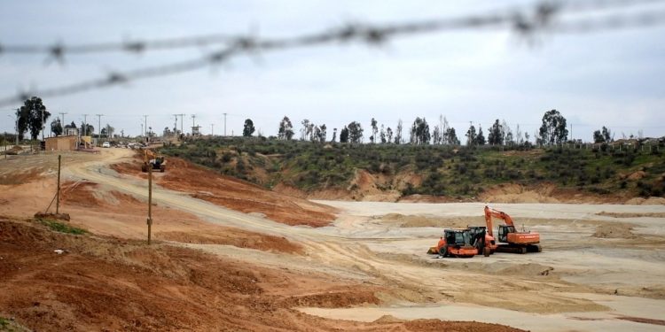 En Villa Alemana paralizan obras de inmobiliaria que trabajaba sin permisos de edificación