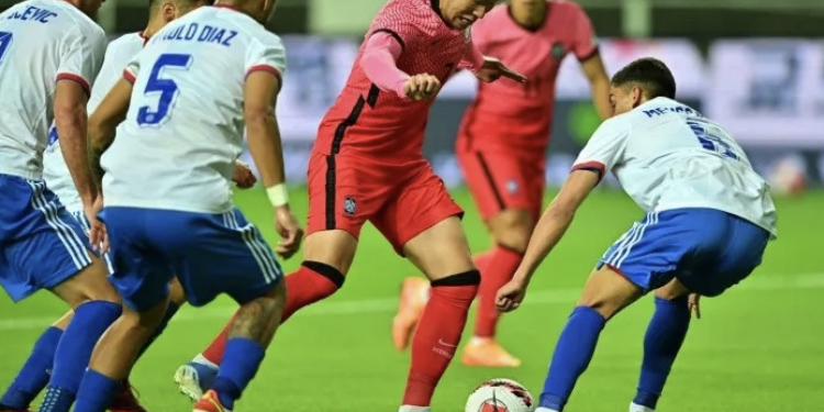 Deslucido debut de Berizzo:  Chile perdió ante Corea del Sur por dos goles a cero