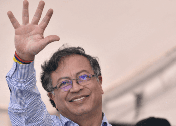 Alcalde Sharp y el nuevo presidente de Colombia: «Una vez más, en América Latina, serán los proyectos de izquierda los que tendrán que dar respuestas a un mundo en crisis»