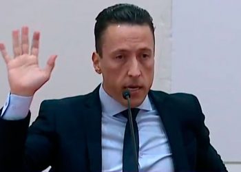 Abogado Carlezzo acusa que en los documentos del jugador Byron Castillo «no existen huellas dactilares»