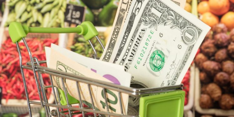 Alza del dólar: experto detalla en qué afecta en la vida cotidianas este aumento en la divisa estadounidense