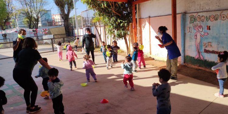 Párvulos de la JUNJI vuelven a realizar actividad física presencial por convenio con el IND