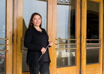 María Carolina López será la primera mujer en dirigir la Orquesta Sinfónica Juvenil Regional de Valparaíso