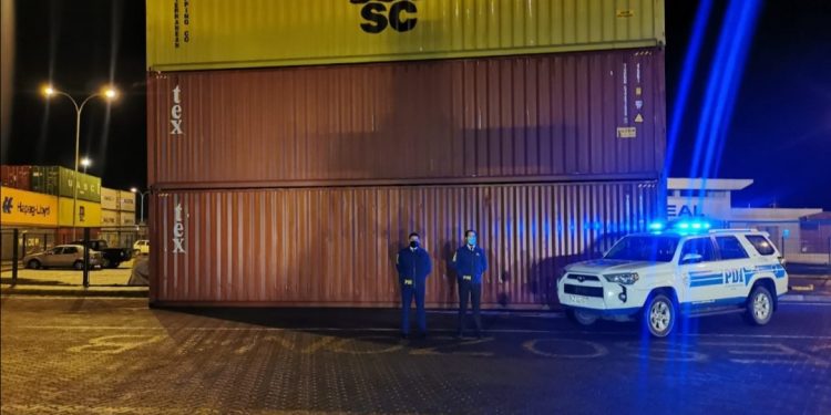 Tres contenedores y dos camiones avaluados en $150 millones fueron recuperados por la PDI