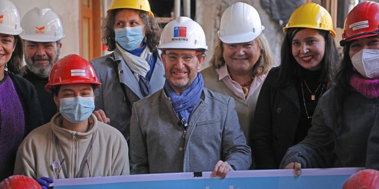 Ministerio de Obras Públicas y ONU Mujeres firman convenio para promover el empleo femenino en la construcción