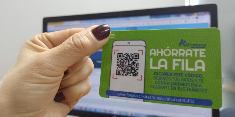 Fonasa refuerza Atención Remota este invierno y anuncia horario en sucursales