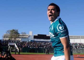 Confirmado: Carlos Muñoz se realiza revisión médica y firma mañana su retorno a Santiago Wanderers