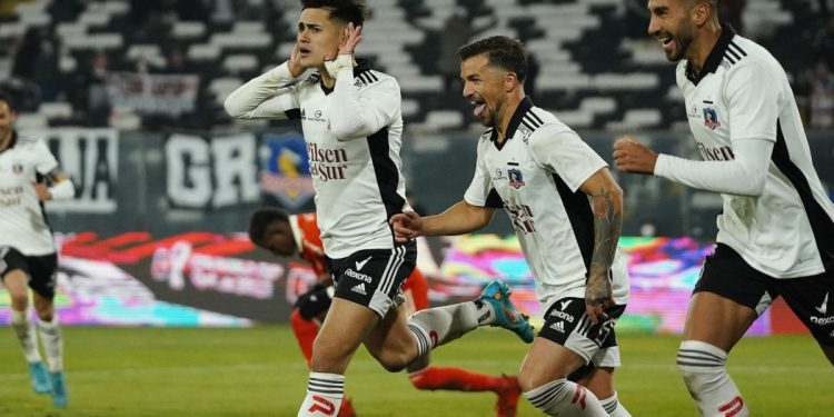 Notable lo de Colo Colo: gana, gusta y queda con la primera chance para pasar a cuartos de final de la Sudamericana