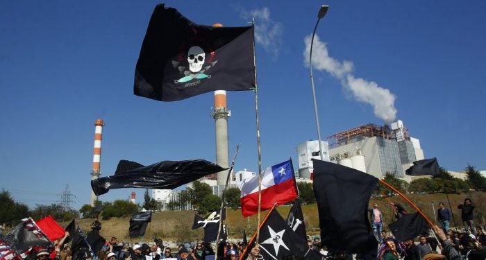 Vecinos de Quintero y Puchuncaví organizan manifestaciones tras nuevo episodio de contaminación