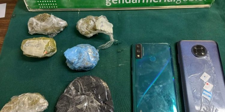 Gendarmería detiene a funcionario por presunto tráfico de drogas en el Complejo Penitenciario de Valparaíso