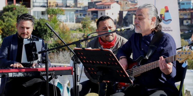 Festivales Internacionales de Jazz y Boleros retornan a la presencialidad en Valparaíso