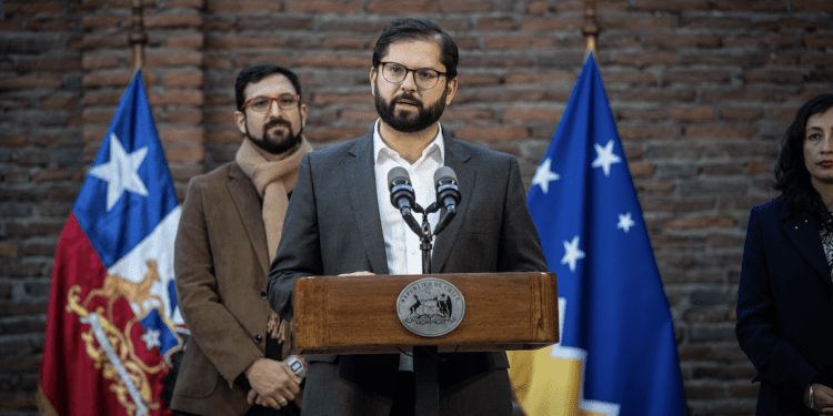 Presidente Boric traspasa la primera competencia a las regiones durante su Gobierno