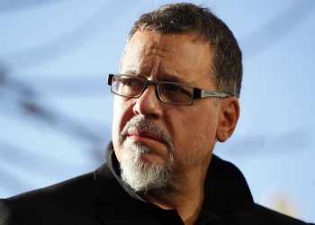 A 270 días de presidio condenan a individuo que amenazó por internet al senador Lagos Weber cuando se discutía el primer retiro del 10 %