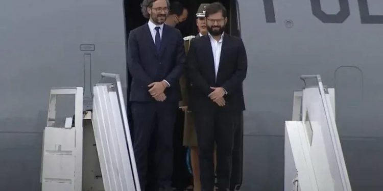 Gabriel Boric iniciará este domingo gira internacional que incluye su participación en la Cumbre de las Américas