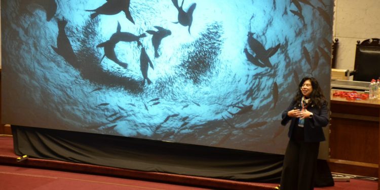 Senado y la UV realizan con éxito y gran participación de la sociedad civil el Día Mundial de los Océanos en Valparaíso