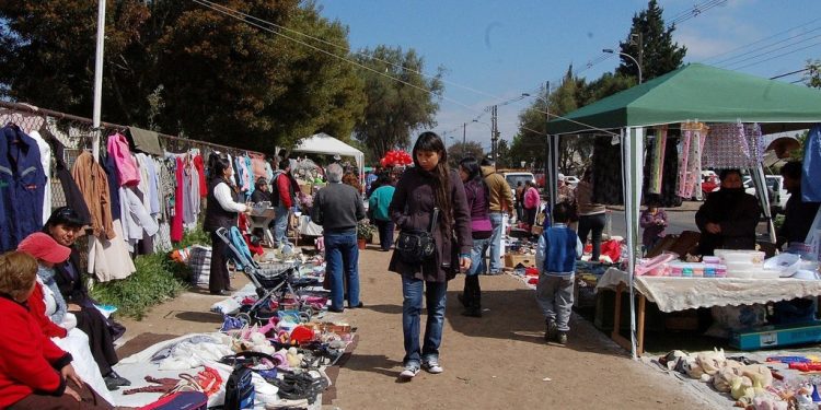 Sindicatos de la Feria de las Pulgas de Quintero exigen más seguridad pública tras reunirse con el alcalde Carrasco