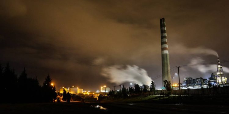 Urgente: nuevo peak de dióxido de azufre en Concón, Quintero y Puchuncaví