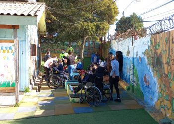 En menos de una semana: estudiantes y profesores son atendidos en Hospital Adriana Cousiño por presentar síntomas de intoxicación