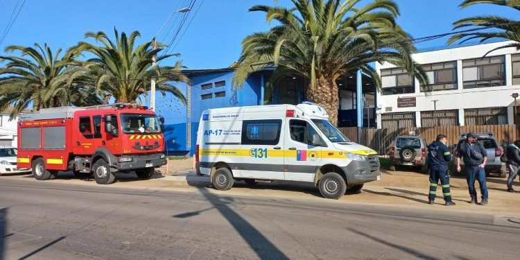 ¡Basta!: colegios y liceos denuncian nuevos casos de contaminación en Quintero