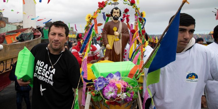 Vuelve tradicional Fiesta de San Pedro a Valparaíso con actividades en Caletas El Membrillo y Portales