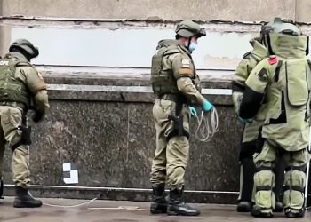 Último minuto / Aviso de bomba en pleno centro de Santiago: amplio operativo de Carabineros en el sector