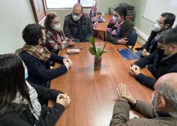 Ministra Yarza visita Hospital Psiquiátrico del Salvador en Valparaíso y convoca a mesa de trabajo entre funcionarios y Minsal