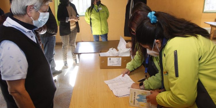 70 mil dosis de medicamentos entregan en Quillota mediante el programa Farmacia en tu Barrio