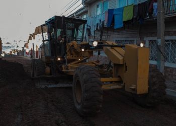 Municipalidad de Valparaíso trabaja en el mejoramiento de calles, veredas y señaléticas en Playa Ancha