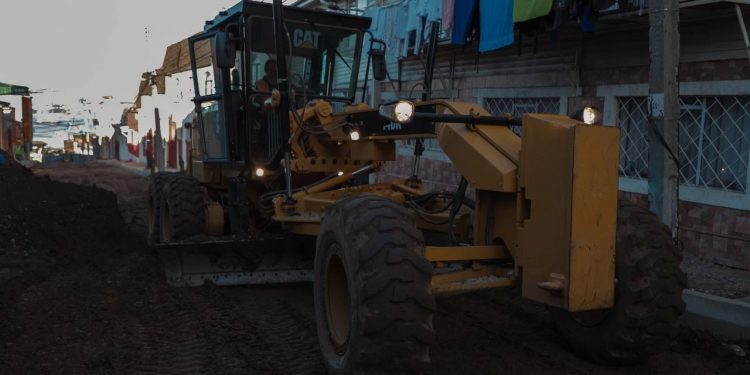Municipalidad de Valparaíso trabaja en el mejoramiento de calles, veredas y señaléticas en Playa Ancha