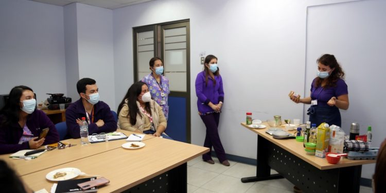 Nutricionistas del hospital Carlos Van Buren se capacitan para tratar a pacientes infantiles con epilepsia refractaria a través de la alimentación