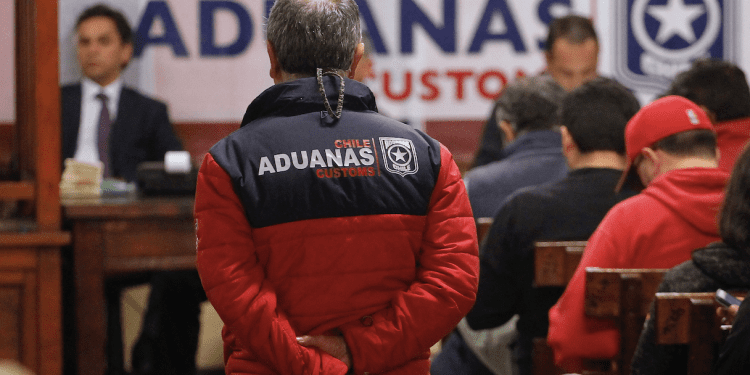 Anfach emplaza al Gobierno a desestimar la contratación como directora nacional del Servicio de Aduanas a funcionaria con denuncias por acoso laboral