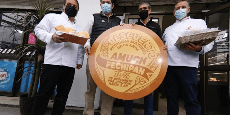 AMUCH y FECHIPAN anuncian descuento en el precio del pan para personas mayores