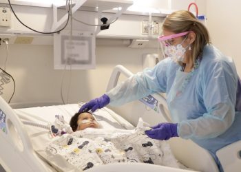 Hospitalización Domiciliaria Infantil se suma a aumento de camas críticas para enfrentar las patologías respiratorias de niños en Hospital Gustavo Fricke