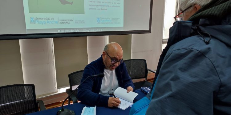 Profesor de la UPLA lanza novela de ficción inspirada en la pandemia de la COVID-19