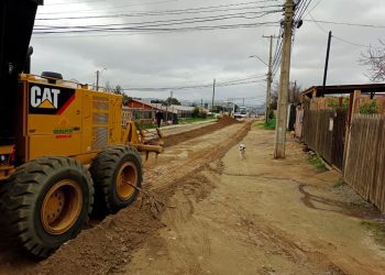 Quilpué: se mantienen faenas para bachear, emparejar y limpiar calles tras sistema frontal